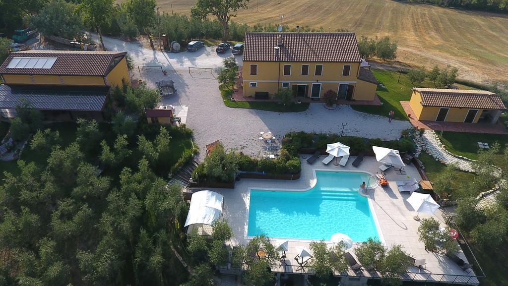 Agriturismo Tenuta Belvedere Villa Belvedere Ostrense ภายนอก รูปภาพ